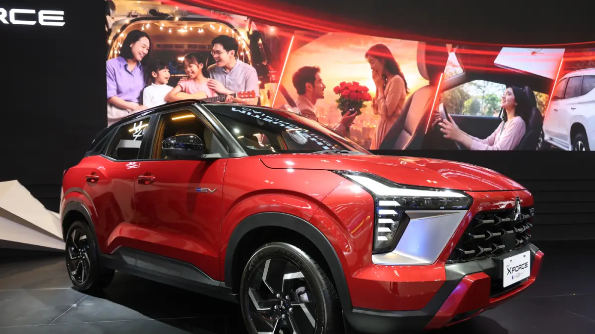 Mitsubishi New Xforce tersedia dalam dua pilihan teknologi, yakni Internal Combustion Engine (ICE) dan Hybrid Electric Vehicle (HEV). (Dery Ridwansah/ JawaPos.com)