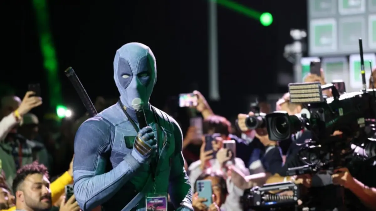 ryan reynolds sebagai deadpoop (sumber variety) - Image