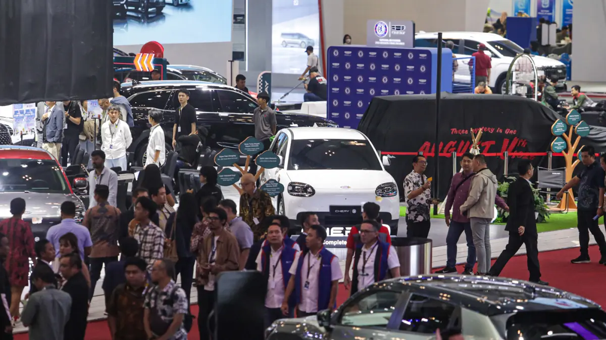 Suasana pameran otomotif berskala internasional, GIIAS 2026 di Indonesia Convention Exhibition (ICE) BSD City, Tangerang, Banten, Rabu (29/7/2026). (Salman Toyibi/Jawa Pos)