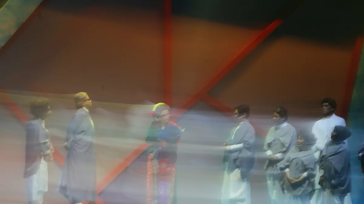 Pementasan Teater Koma berjudul 'Rumah Sakit Jiwa' di Graha Bhakti Budaya, Taman Ismail Marzuki (TIM), Jakarta, Rabu (29/7/2026). (Dery Ridwansah/ JawaPos.com)