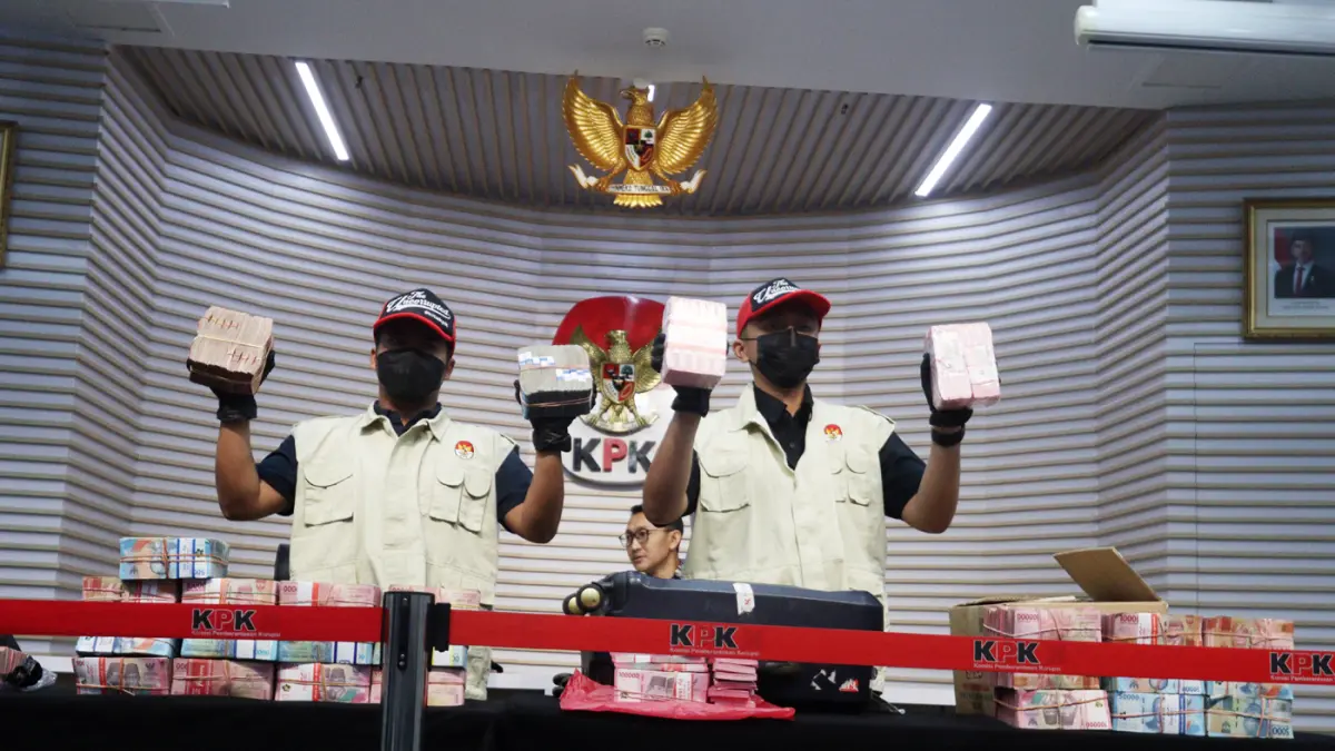 Konferensi Pers Operasi Tangkap Tangan Bupati Pemalang - Image