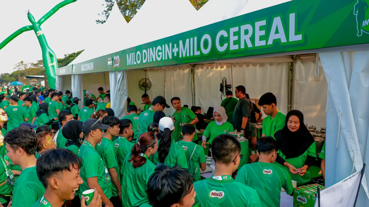 Antusiasme masyarakat Surabaya yang mengikuti kategori Family Run 2,5K MILO ACTIV Indonesia Race 2026 Surabaya Series