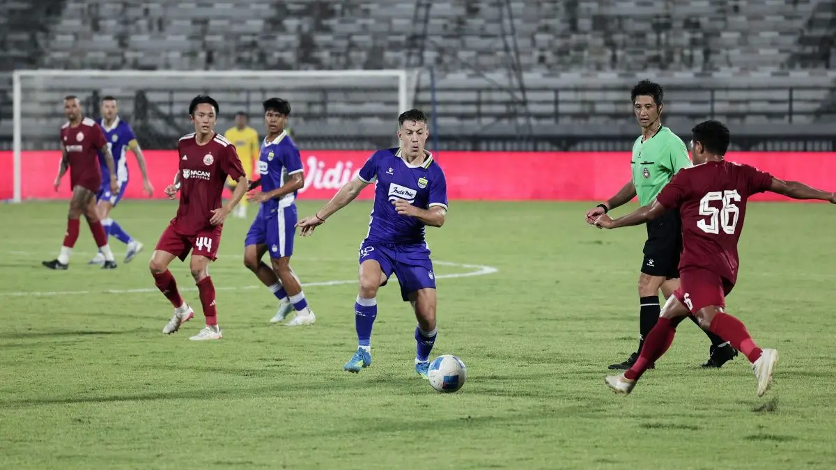 Mariano Peralta jalani debut bersama Persib Bandung di piala presiden. (Istimewa) - Image