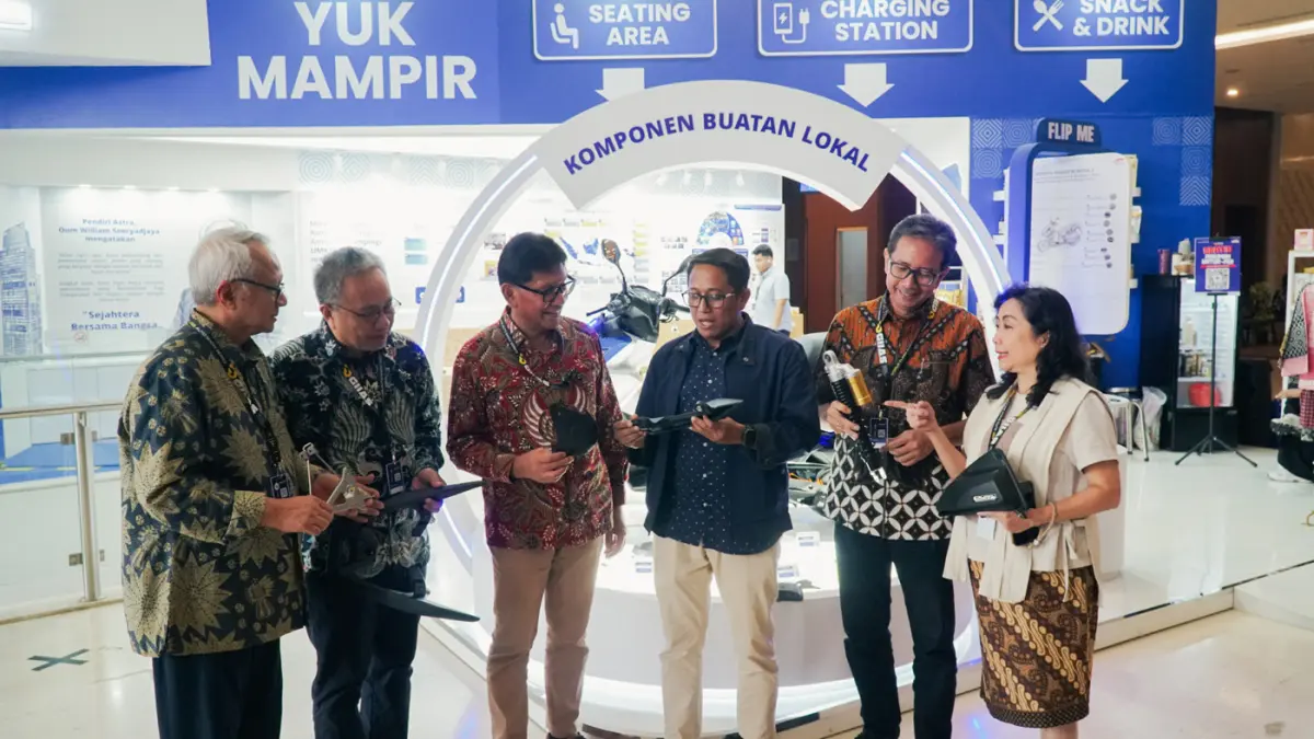 Pemilik PT Arkha Industries Indonesia, UMKM Manufaktur Binaan Yayasan Astra - Yayasan Dharma Bhakti Astra, Mad Ali Haris menjelaskan salah satu komponen otomotif roda dua yang diproduksi oleh PT Arkha Industries