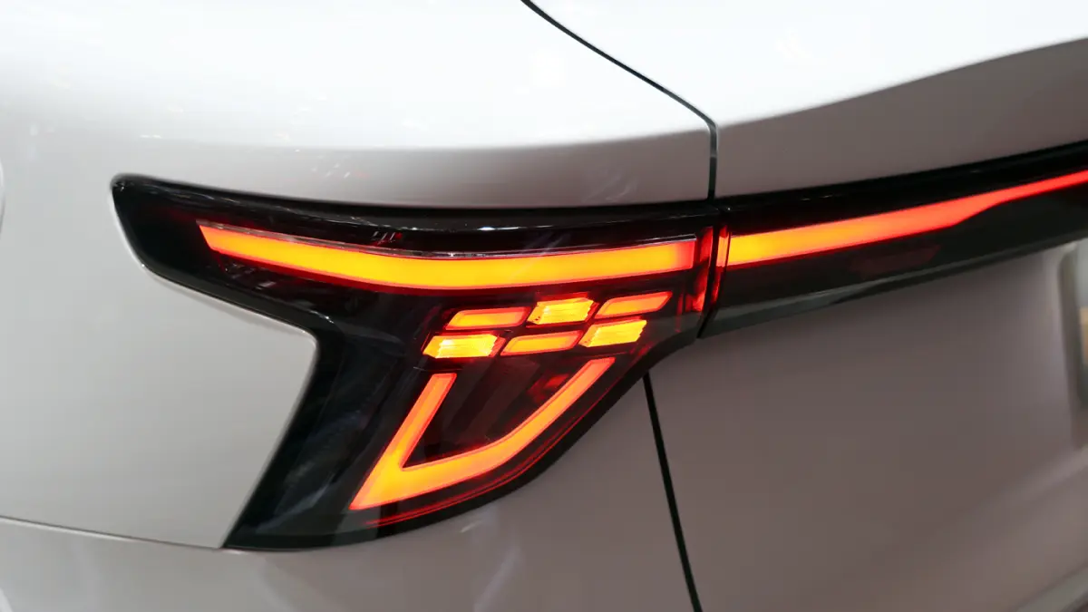 Mobil MG S5 EV pada ajang GIIAS 2026. (Dery Ridwansah/ JawaPos.com)
