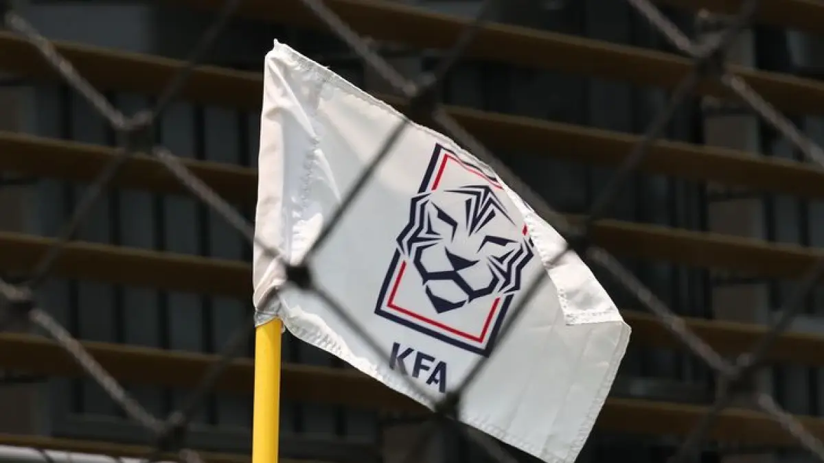 KFA Korea Selatan minta maaf soal dugaan layanan seksual kepada wasit asing di 2011-2012. Kasus lama ini kembali jadi sorotan di sepak bola dunia. (Dok. Korea Times) - Image