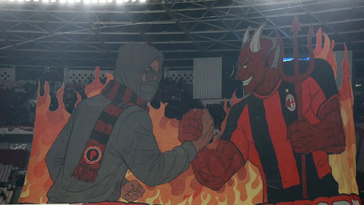 Suporter saat menyaksikan pertandingan Chelsea vs AC Milan dalam pertandingan Indonesia Super Cup 2026 di Stadion Utama Gelora Bung Karno, Jakarta, Sabtu (8/8/2026). (Dery Ridwansah/ JawaPos.com)