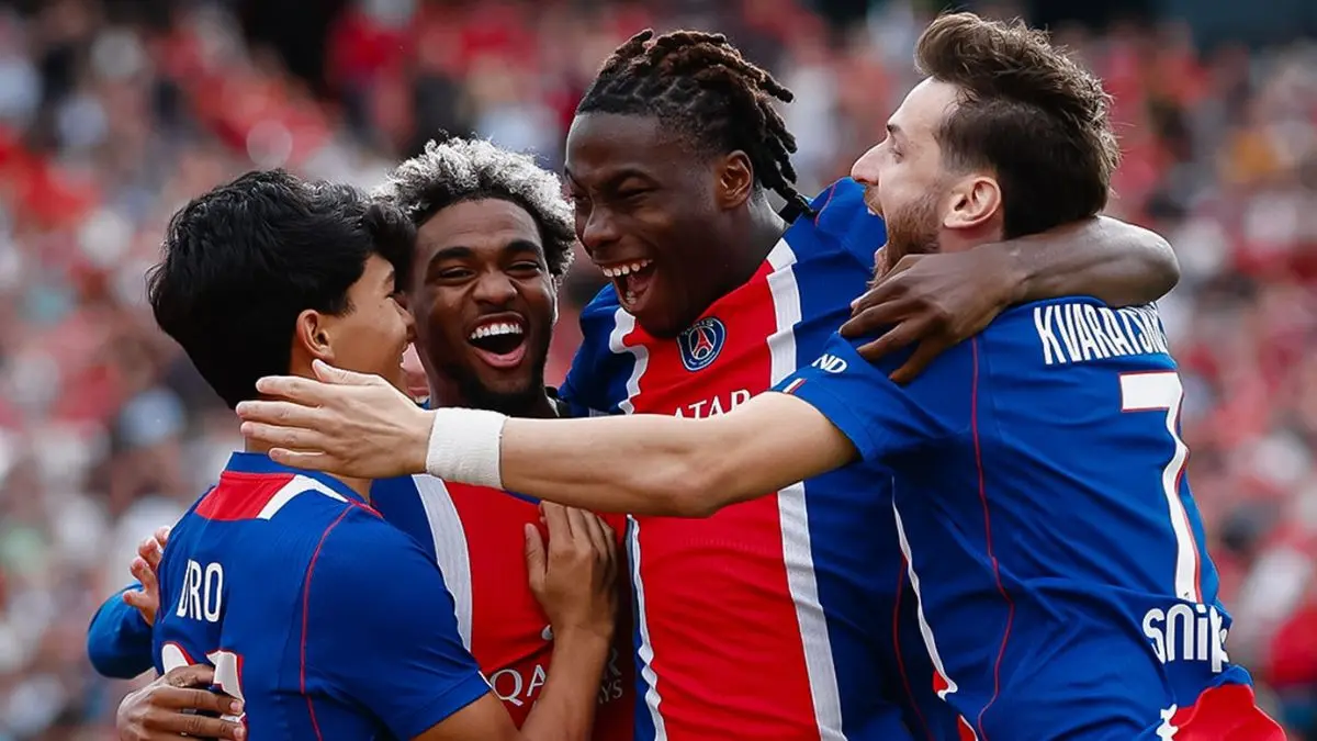 PSG diprediksi mengalahkan Aston Villa 2-1 pada Piala Super Eropa 2026 di Salzburg. (PSG) - Image