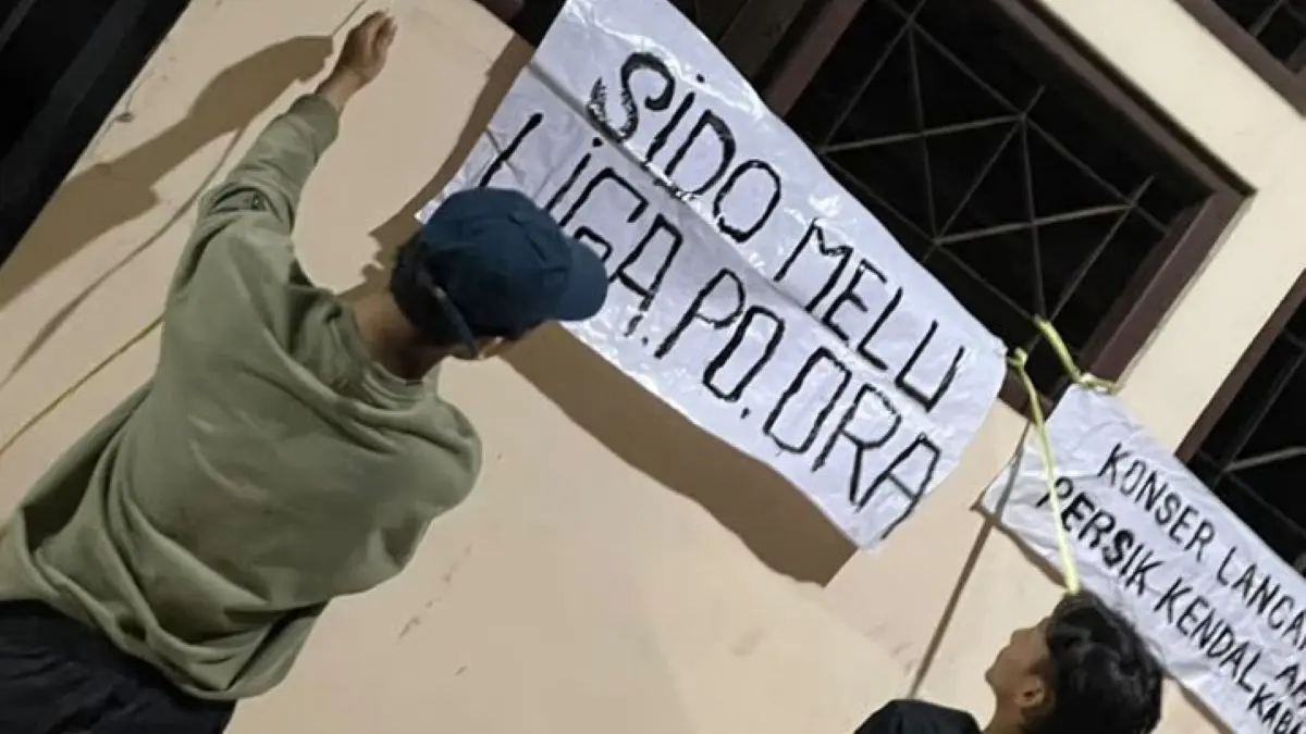 Ultras Bombers desak Persik Kendal segera membentuk tim dan tunjuk pelatih, persiapan Liga 4 Jawa Tengah 2026. (Istimewa) - Image