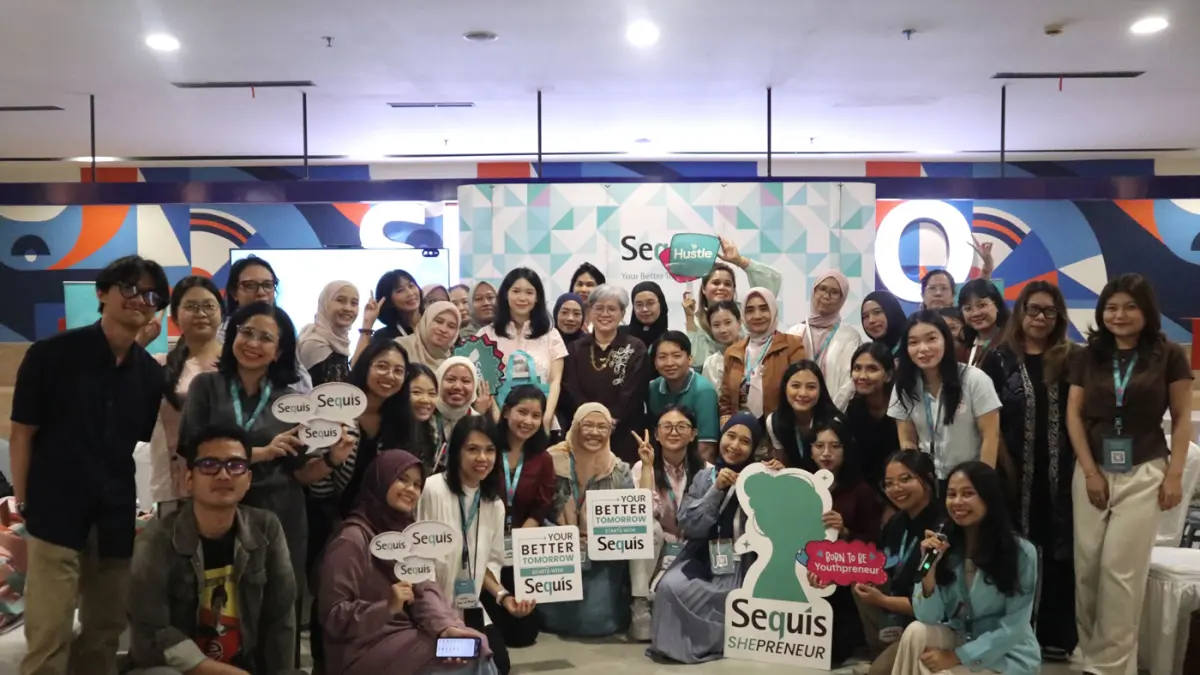 Momen bersama dalam Sequis SHEPRENEUR Learning Series sesi yang membahas Managing Financial Risks for You and Your Family dan Growth Marketing.