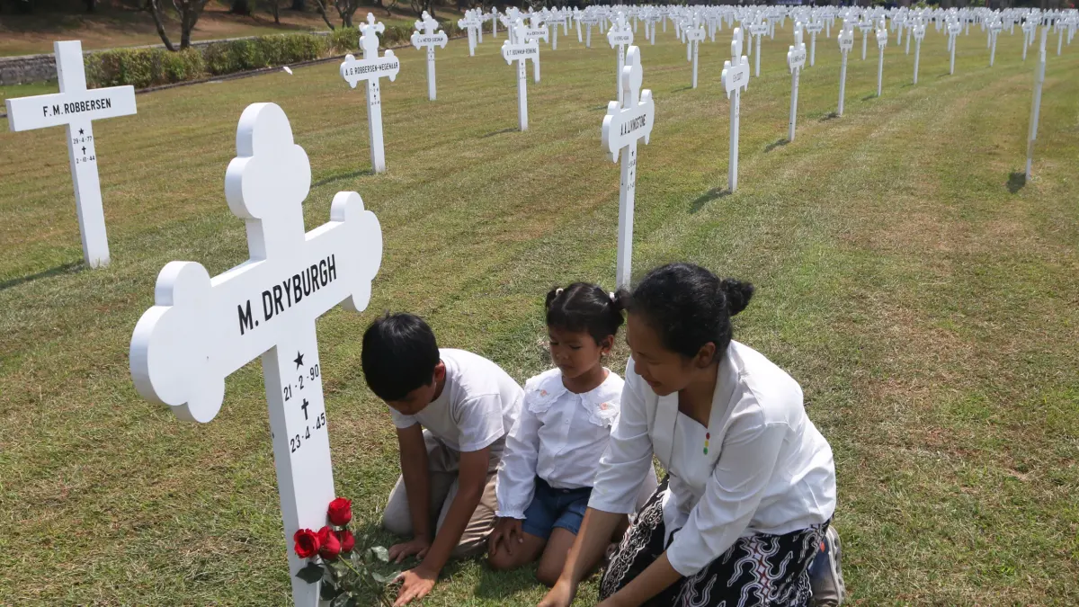 Peringatan Berakhirnya Perang Dunia II - Image