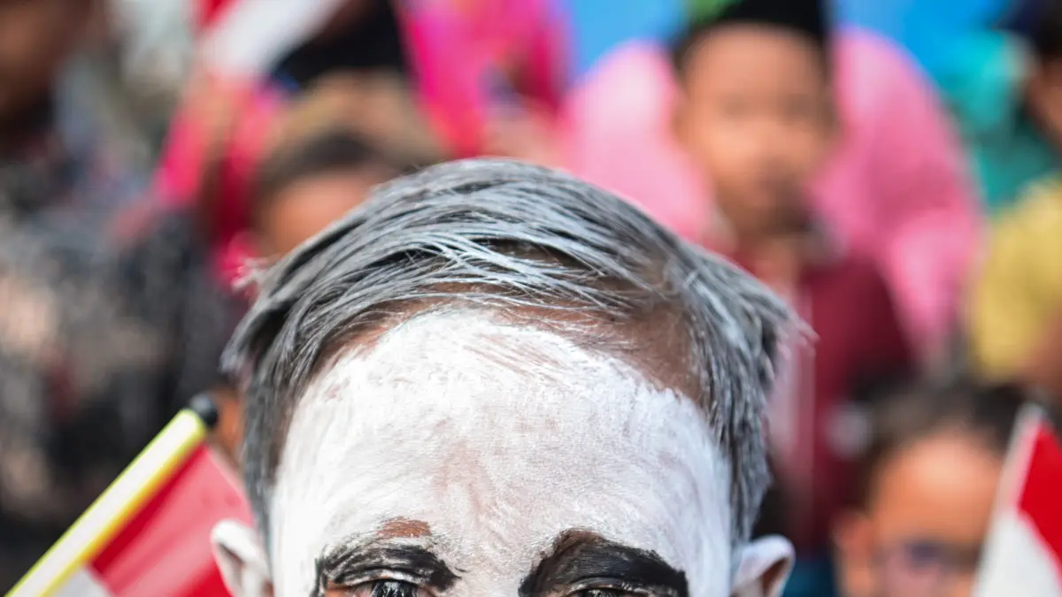 Sejumlah warga mengikuti Karnaval Kemerdekaan RI di Perumahan Bona Sarana Indah, Tangerang, Banten, Senin (17/8/2026). (Anhar Rizki Affandi/PFI Tangerang)