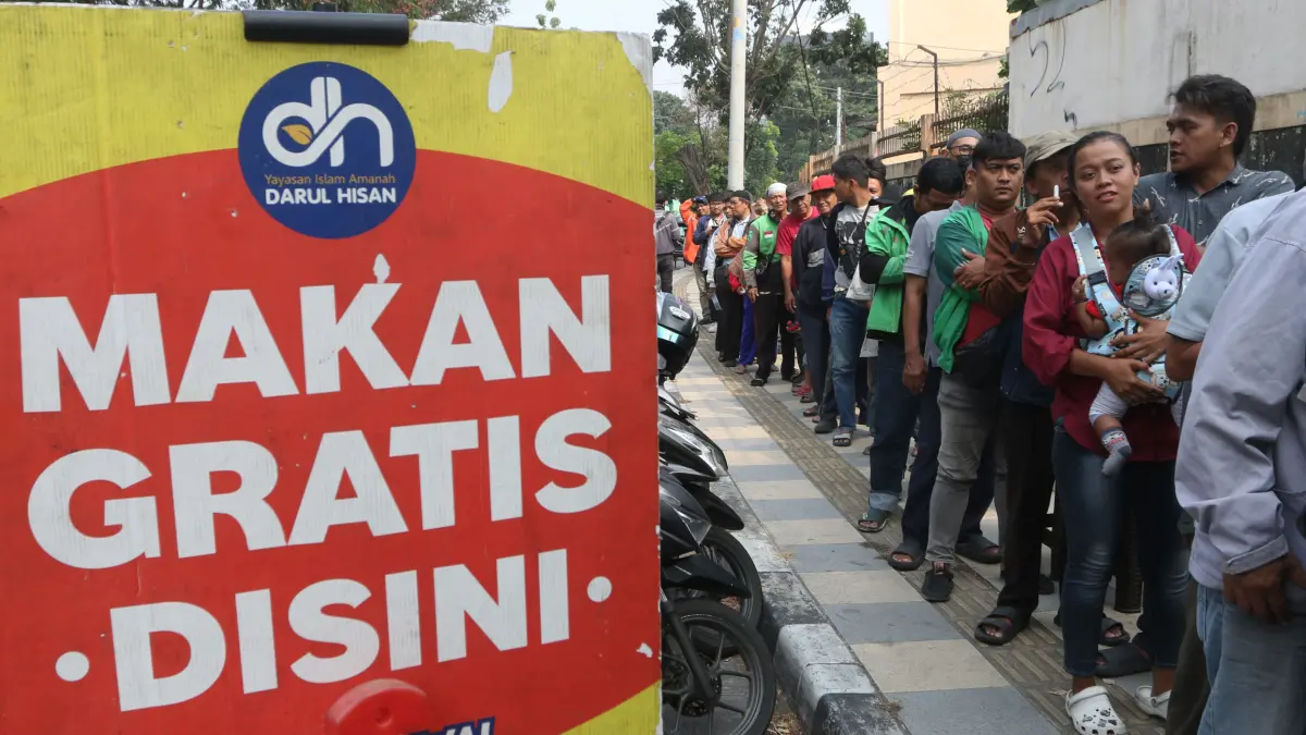 Aksi Sosial Makan Gratis Keliling di Semarang - Image