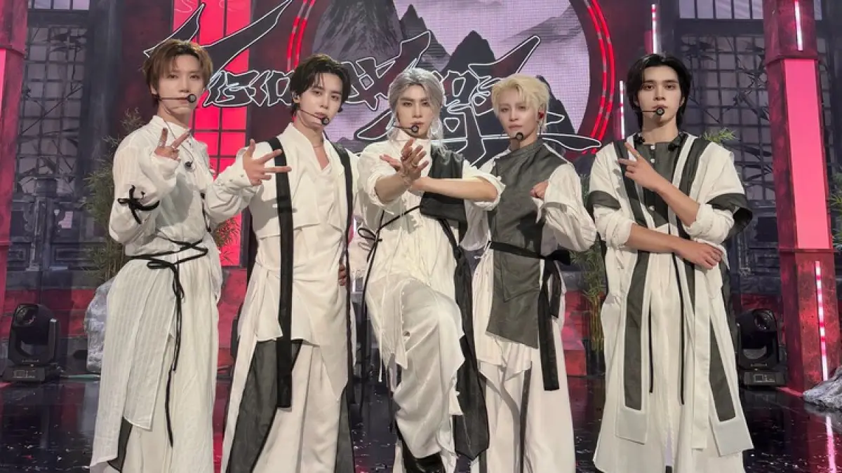 WayV (Instagram @wayvofficial) - Image