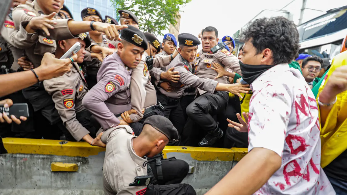 Melihat Lagi Aksi Unjuk Rasa Mahasiswa - Image