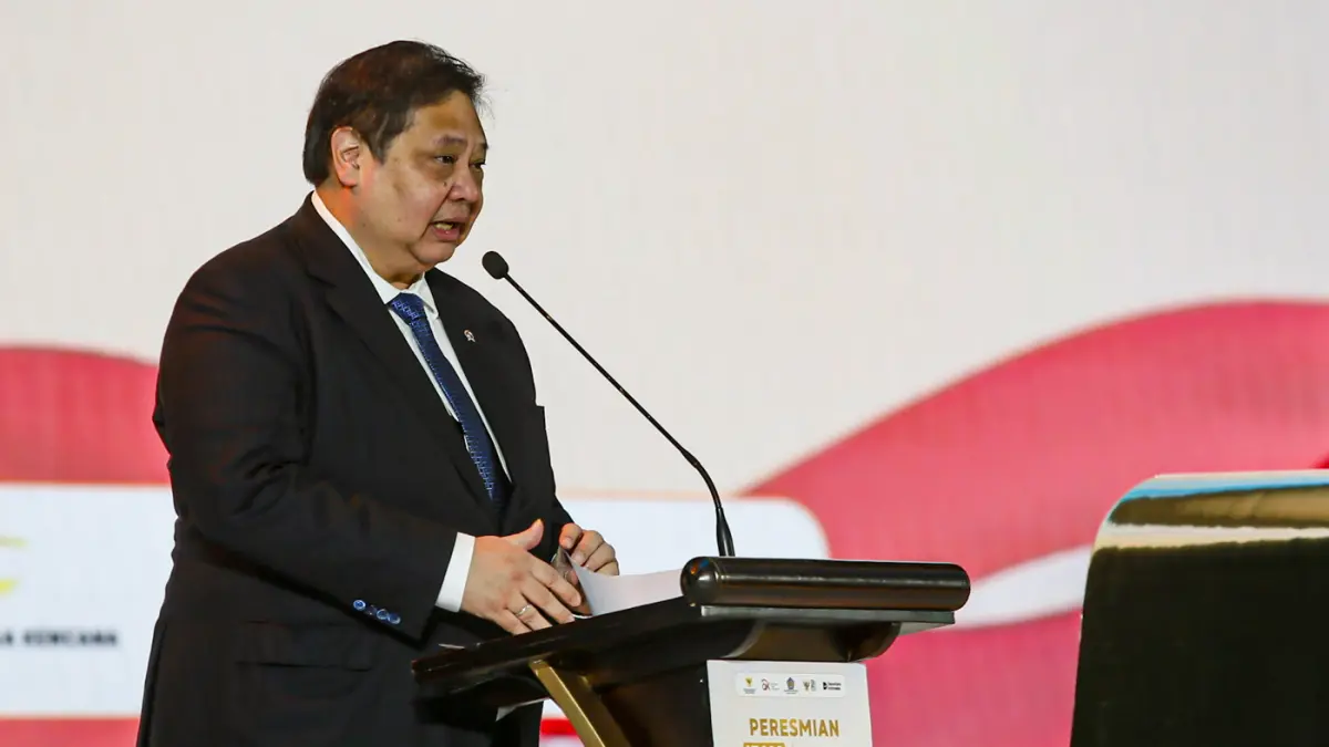 Menteri Koordinator Bidang Perekonomian Airlangga Hartarto menyampaikan sambutan saat peluncuran Indonesia Bullion Market Association di BSI Tower, Jakarta, Kamis (20/8/2026). (Salman Toyibi/Jawa Pos)