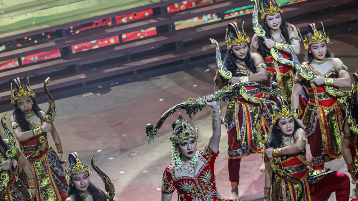 Penampilan Raisa sebagai Srikandi dalam Pagelaran Sabang Merauke di Indonesia Arena, Jakarta, Jumat (21/08/2026). (Hanung Hambara/Jawa Pos)