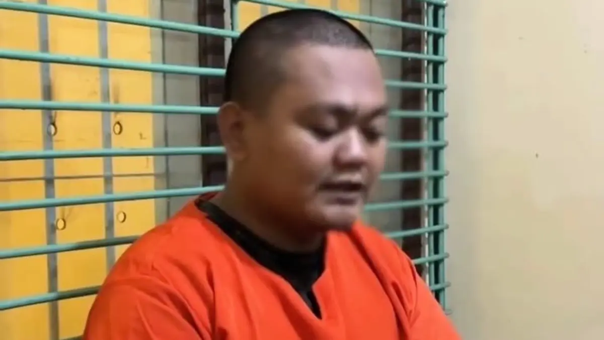 Polisi menangkap SY (28) warga Pegirian, Semampir, Surabaya, yang diduga menjadi pelaku pencurian dengan kekerasan dengan sasaran perhiasan emas. (Instagram @luthfie.daily) - Image