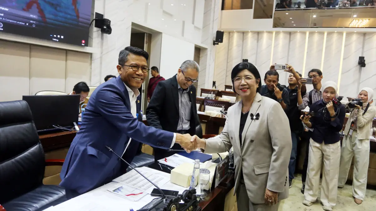 Calon Gubernur Bank Indonesia (BI) Destry Damayanti saat bersiap mengikuti uji kelayakan dan kepatutan (fit and proper test) bersama Komisi XI DPR di Kompleks Parlemen, Senayan, Jakarta, Rabu (26/8/2026). (Dery Ridwansah/ JawaPos.com)