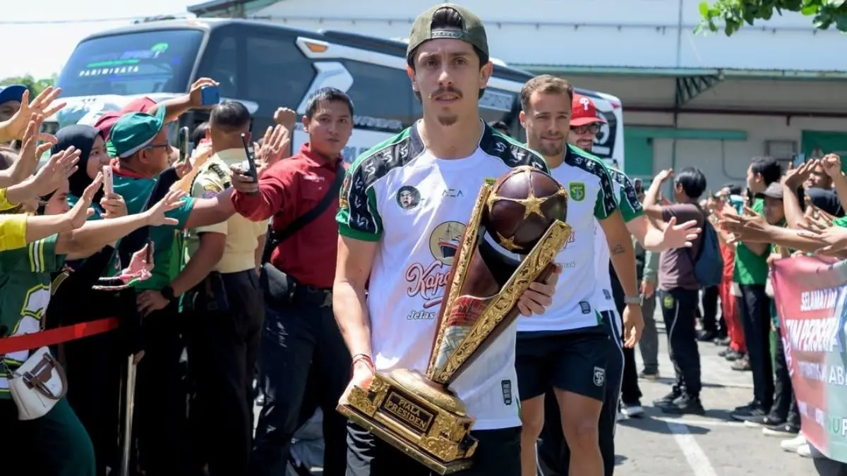 Hilal Makin Terlihat! Pemain Asing ke-11 Persebaya Surabaya Segera Dijelaskan di Launching Synergy - Image