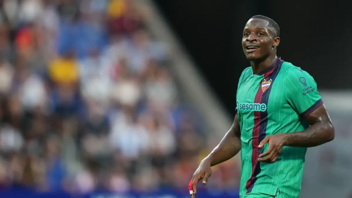 Sunderland Bidik Karl Etta Eyong, Striker Muda Levante yang Tampil Tajam di La Liga - Image