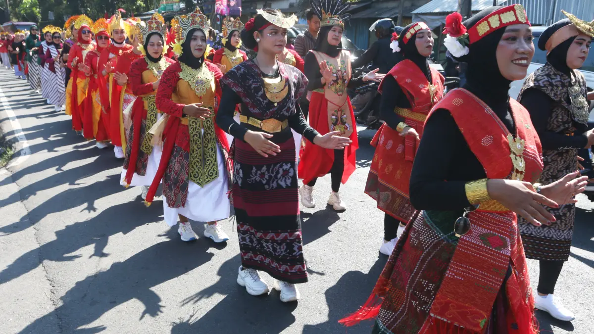 Kirab Gelar Budaya di Semarang - Image
