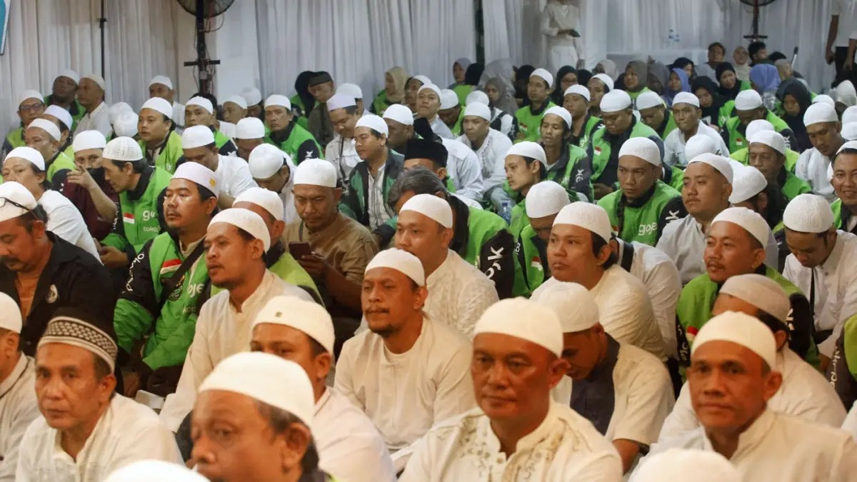 Acara pelepasan keberangkatan para Mitra Driver Legend yang hendak menunaikan ibadah umrah di Tanah Suci Makkah.