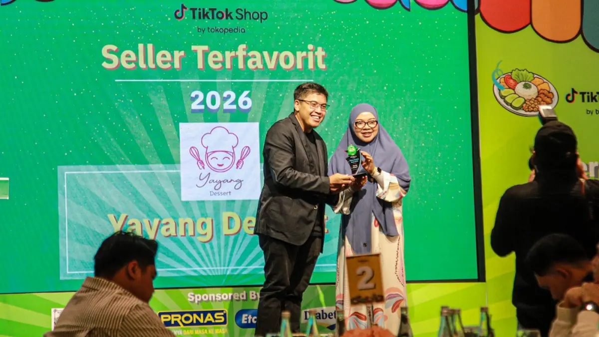 Pemberian penghargaan pada acara NYAM Awards 2026 di Jakarta, Senin (1/9/2026).