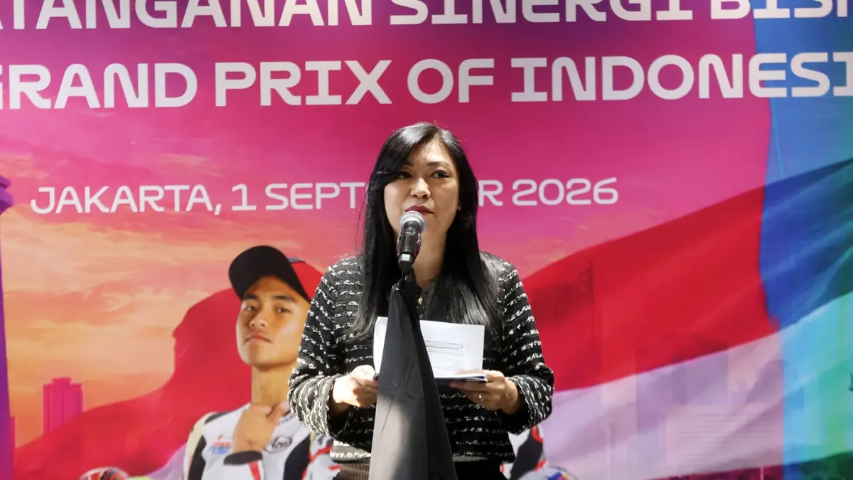 VP Commercial Partnership & Ecosystem InJourney Veronica Misako menyampaikan sambutan saat acara penandatanganan sinergi bisnis Pertamina Grand Prix of Indonesia 2026 di Gedung Sarinah, Jakarta, Selasa (1/9/2026).