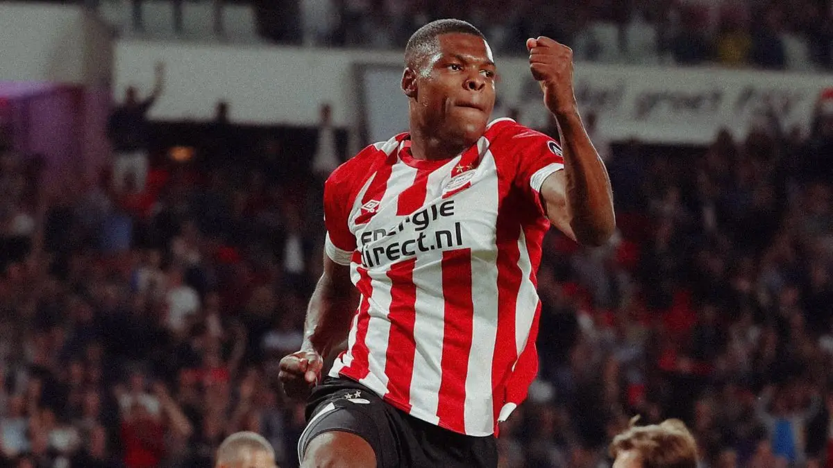 Prediksi Skor Ajax vs PSV Eindhoven di Liga Belanda: Duel Ketat Berpotensi Imbang! - Image