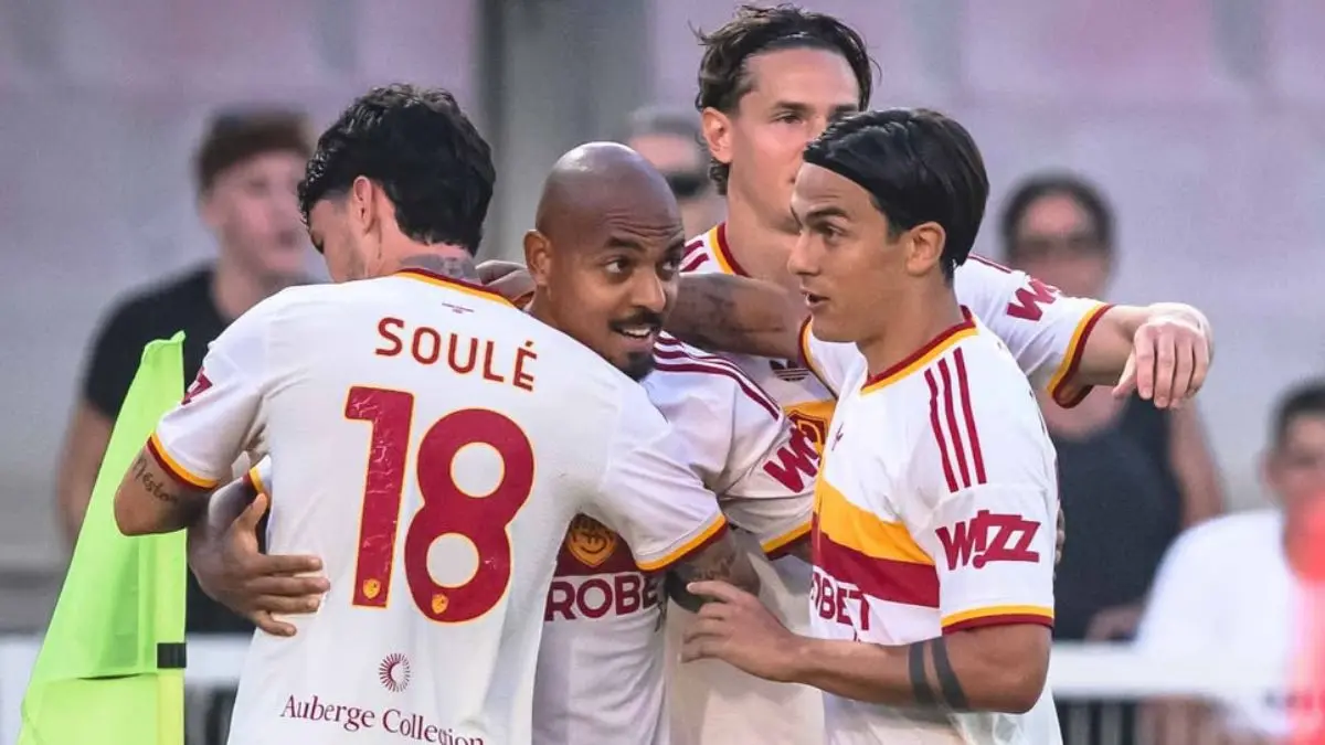 Donyell Malen menjadi salah satu tumpuan Roma saat menghadapi Atalanta BC di Stadio Olimpico. (Roma) - Image