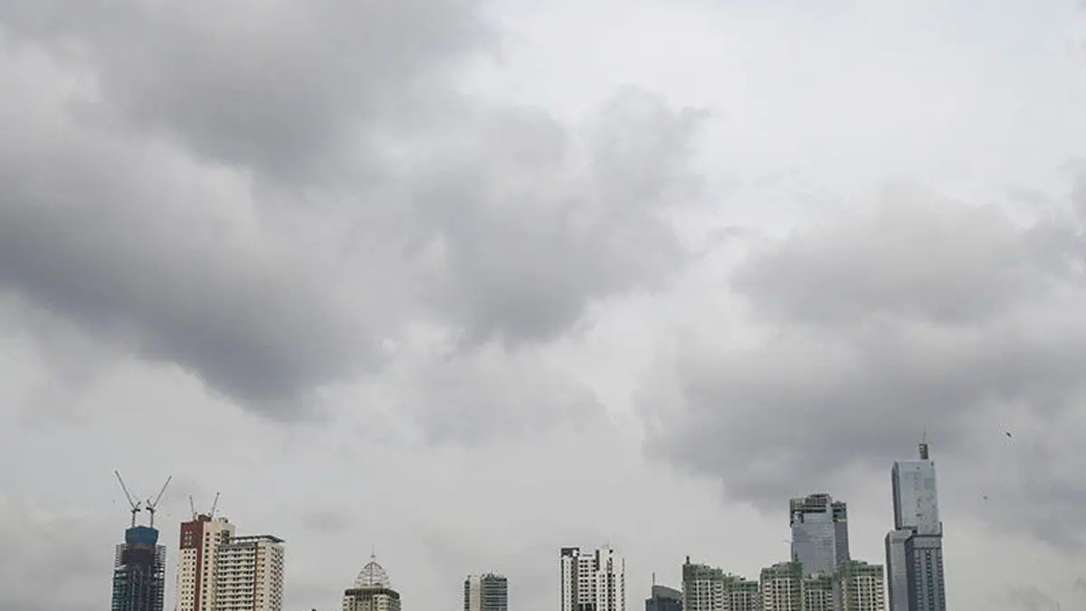 Sabtu Ini, Cuaca di Sejumlah Kota Besar Diprakirakan Diselimuti Awan - Image