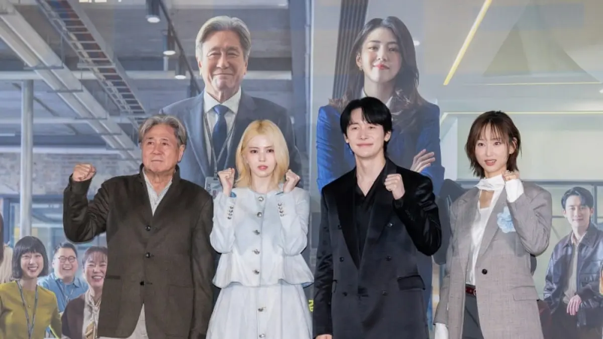 Film ‘Intern’ Hadirkan Kisah Hangat Choi Min-sik dan Han So-hee di Dunia Kerja