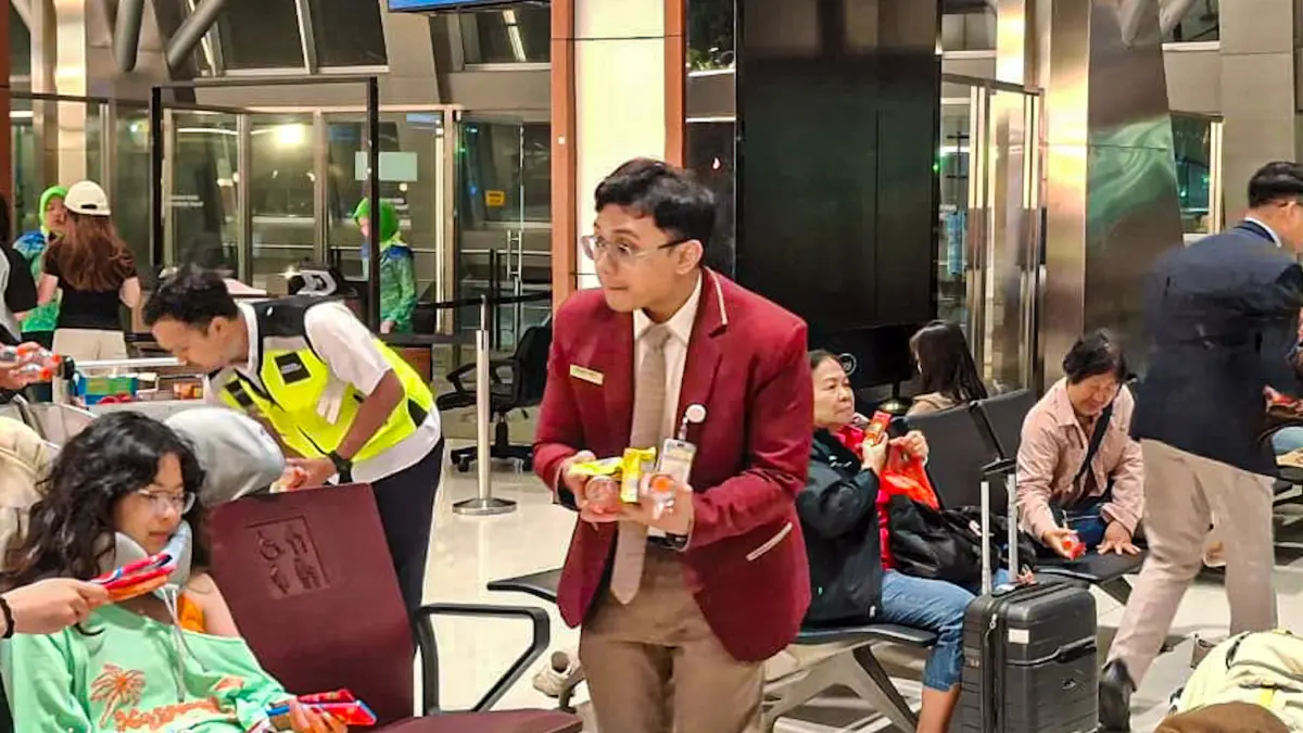 Penanganan Penumpang Akibat Di Tutupnya Bandara Soetta - Image