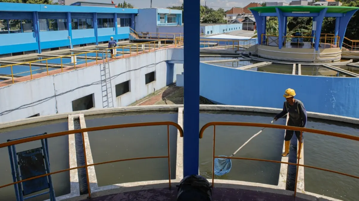 PDAM Surabaya Bersihkan IPAM Karangpilang, Pulihkan Kualitas Air - Image
