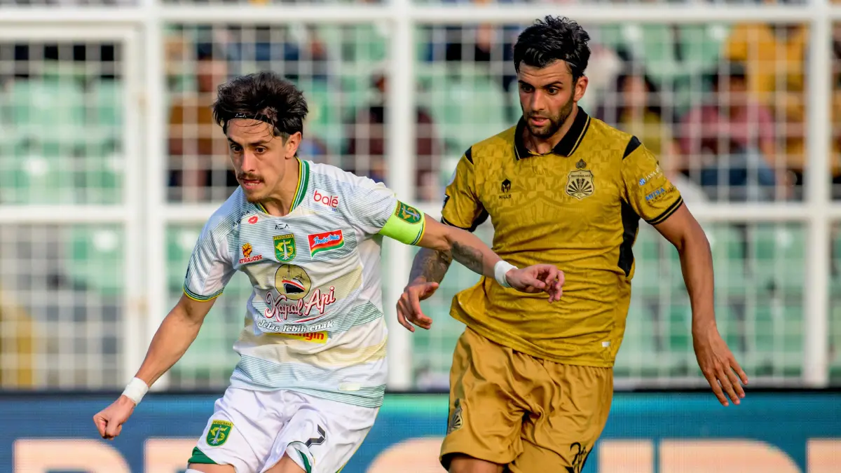 Ayo Hijaukan GBT! Bernardo Tavares Minta Bonek-Bonita Bantu Persebaya Tumbangkan PSIM - Image
