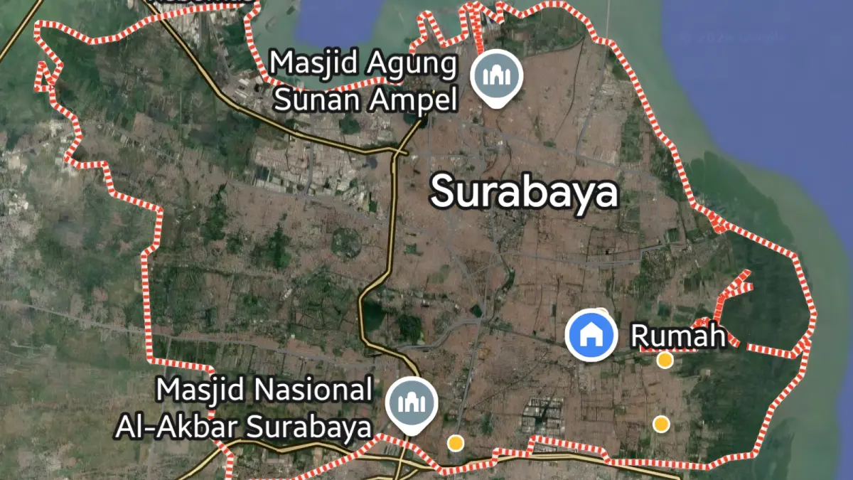 Ilustrasi peta Surabaya, yang di bawahnya dilintasi sesar Aktif Kendeng. (Google Maps) - Image