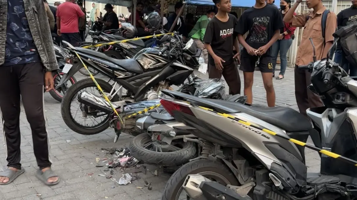 Tidak Ada Korban Jiwa! Kronologi Alphard Tabrak 11 Pemotor dan Tiga Mobil hingga Lima Orang Terluka - Image