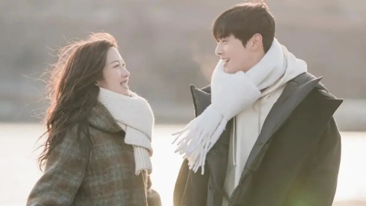 Mun Ka Young dan Cha Eun Woo. Sumber foto: Soompi - Image