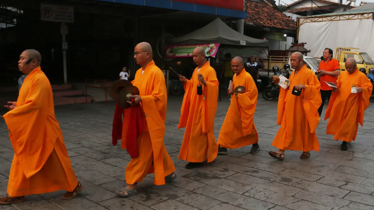 Larung Pelita untuk Arwah di Kali Semarang - Image