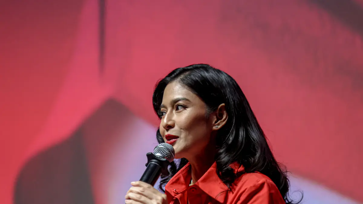 Dian Sastrowardoyo. (Hanung Hambara/ Jawa Pos)
