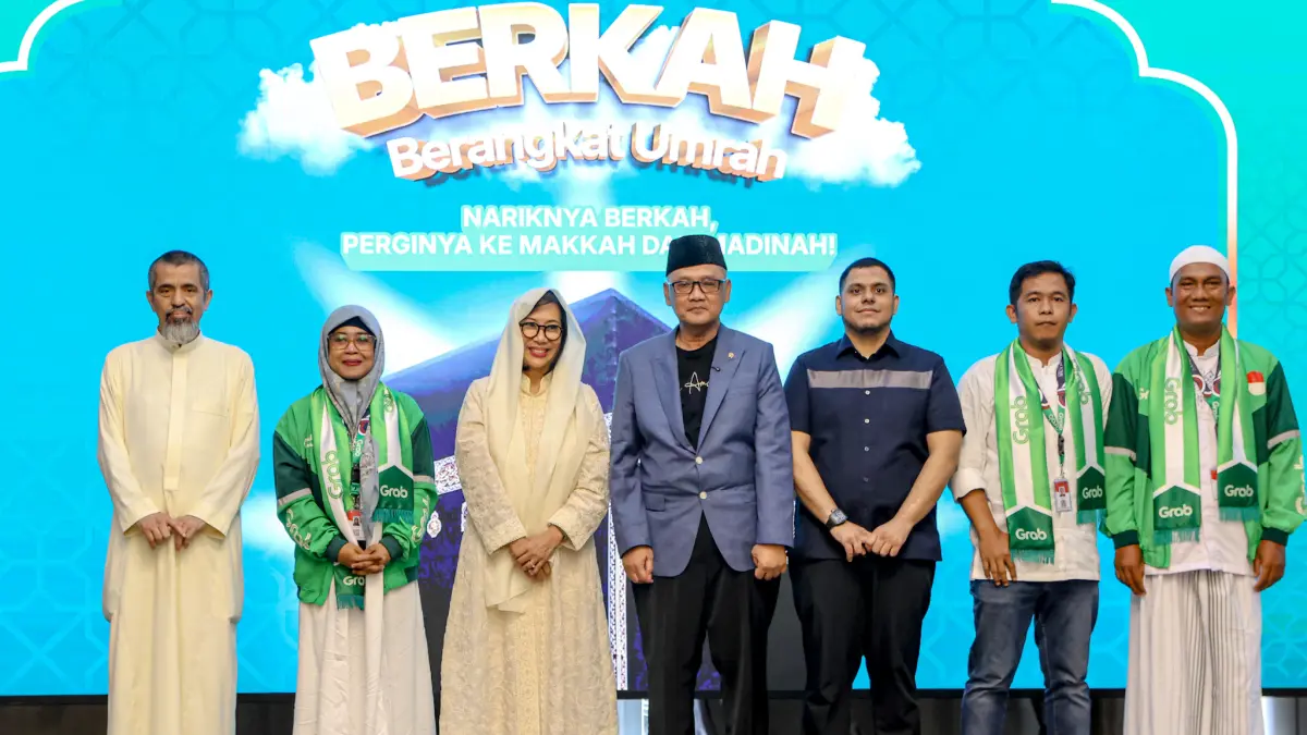Pemberangkatan 105 Mitra Grab Umroh Melalui Program BERKAH
