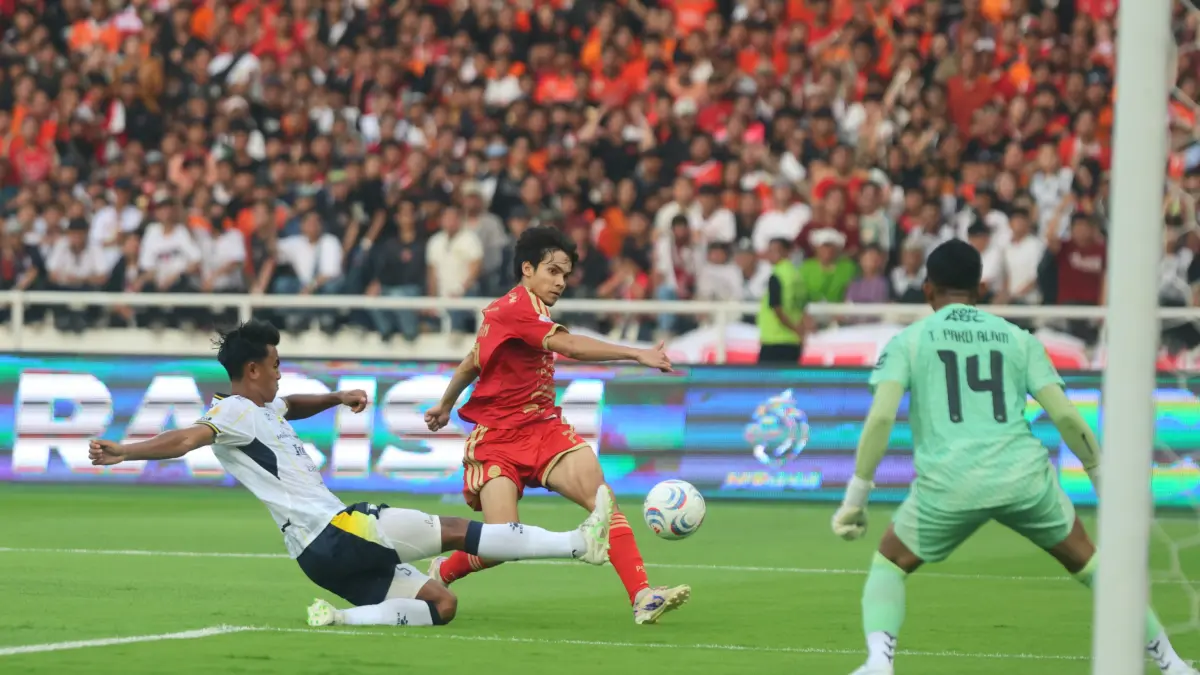 Persija Jakarta vs Persib Bandung pada pertandingan Super League di Stadion Utama Gelora Bung Karno, Jakarta, Sabtu (12/9/2026). (Dery Ridwansah/ JawaPos.com)