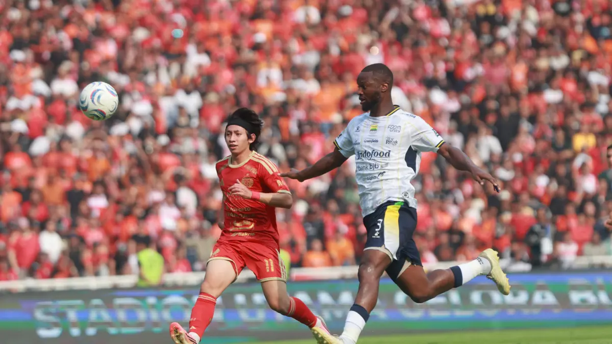 Persija Jakarta vs Persib Bandung pada pertandingan Super League di Stadion Utama Gelora Bung Karno, Jakarta, Sabtu (12/9/2026). (Dery Ridwansah/ JawaPos.com)