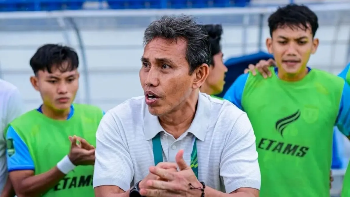 Persela Amankan Tiga Poin atas Persis, Bima Sakti Soroti Dua Masalah Jelang Lawan Persiba - Image