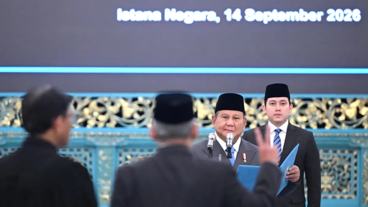 Presiden Prabowo lantik Menteri Keuangan Baru Suahasil Nazara - Image