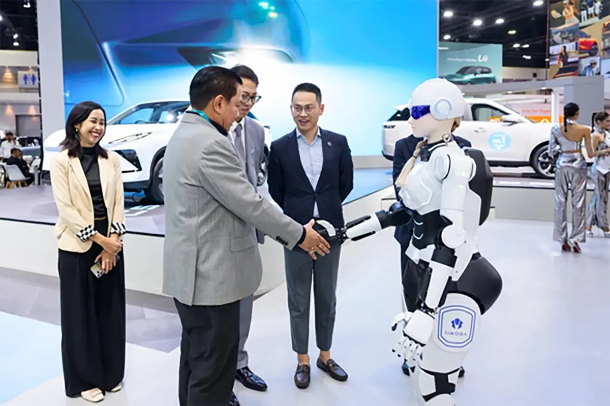 Robot humanoid AiMOGA menjadi bagian dari pengembangan teknologi masa depan Chery.