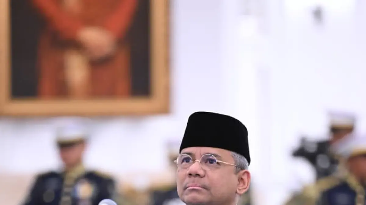 Suahasil Nazara mengucapkan sumpah jabatan saat dilantik sebagai Menteri Keuangan di Istana Negara, Jakarta, Senin (14/9/2026). (BPMI Setpres)