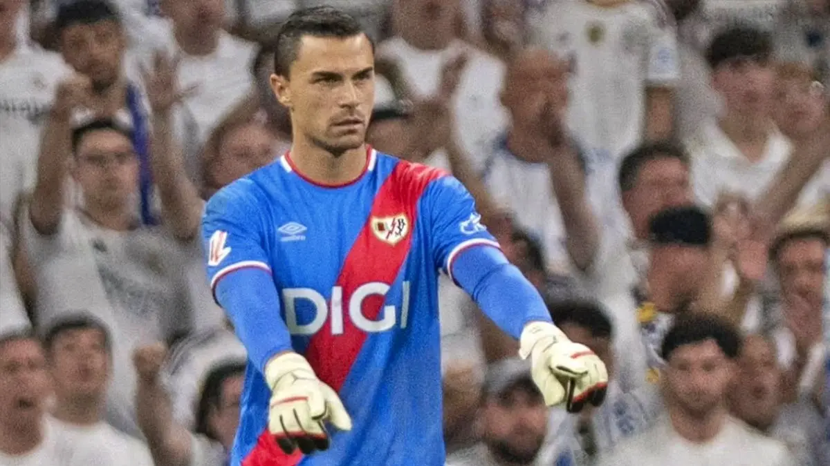 Emil Audero menjadi batu sandungan Rayo Vallecano saat menghadapi Espanyol di Estadio de Butarque. (Rayo Vallecano) - Image