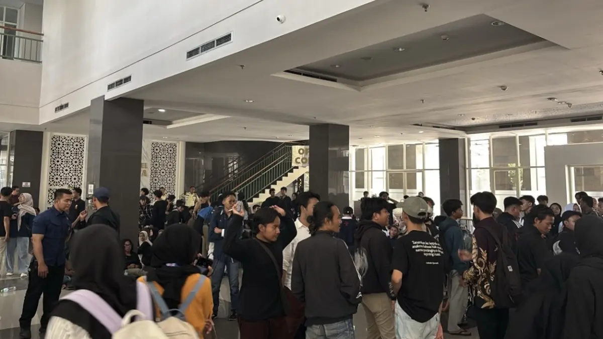 UINSA Persilakan Mahasiswa Gelar Demo Lagi, Asalkan Tak Anarkis - Image